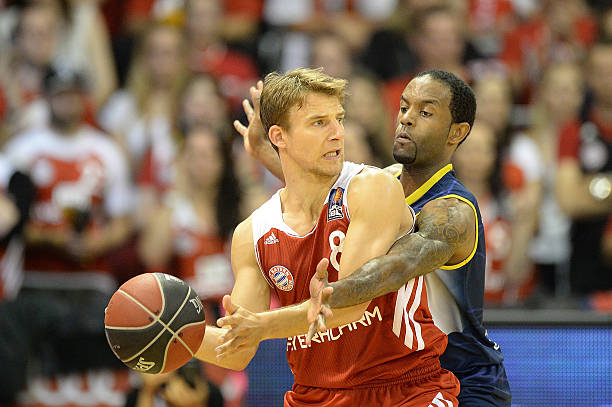 同时在进攻 同时在进攻