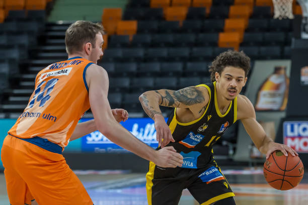 一方面是美 一方面是美