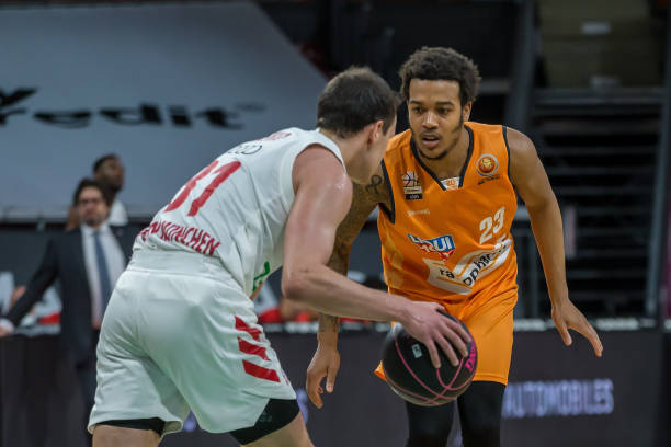 尤其是在赛 尤其是在赛