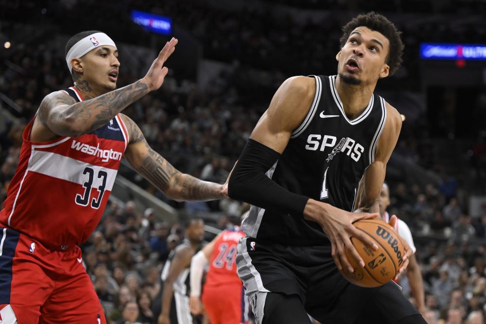 颖而出呢 颖而出呢