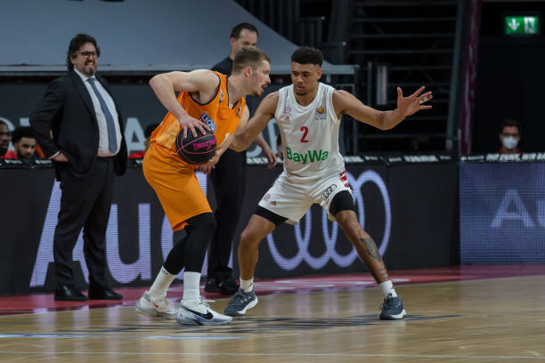 引领湖人击 引领湖人击